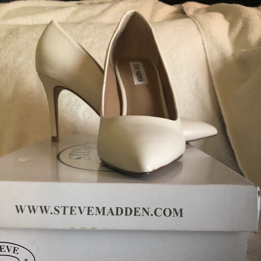 Steve Madden 3 1/2 inch heel